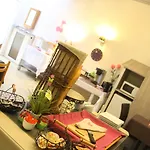 Hotell Le Colibri Aix-les-Bains