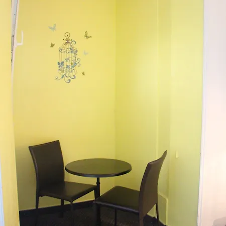 Le Colibri Szálloda 2*