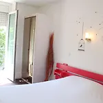 Le Colibri Εξ Λε Μπαν