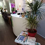 Le Colibri Εξ Λε Μπαν