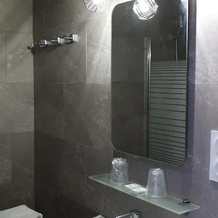 Hotel Le Colibri Aix-les-Bains